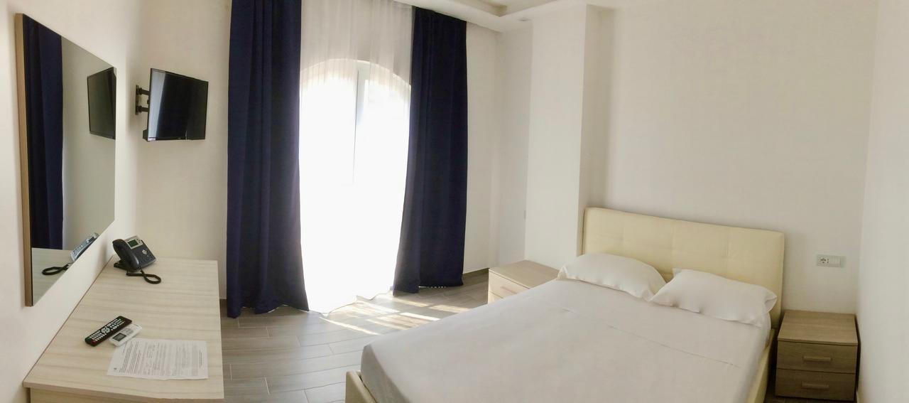 Klaton Beach Hotel Формия Экстерьер фото