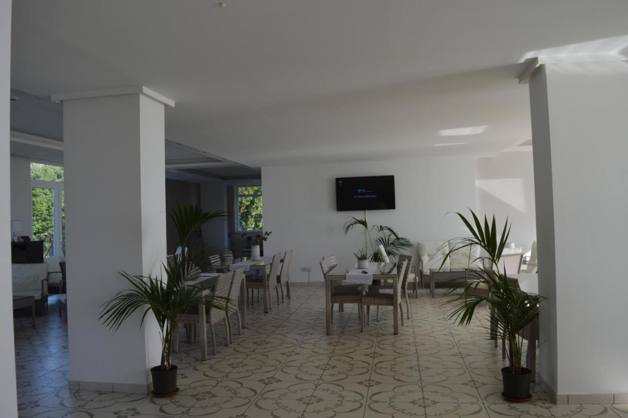 Klaton Beach Hotel Формия Экстерьер фото